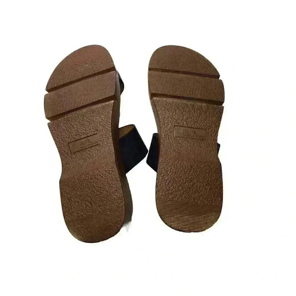 White Mountain Footbeds Leftover 6.5M Black Toe Sandals Buckle Side Slip On - Picture 6 of 6